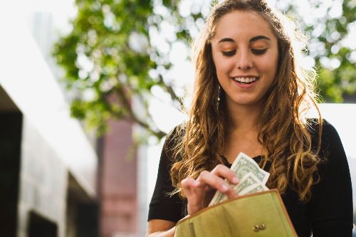 10-Ways-Students-Can-Save-Money-in-College-13