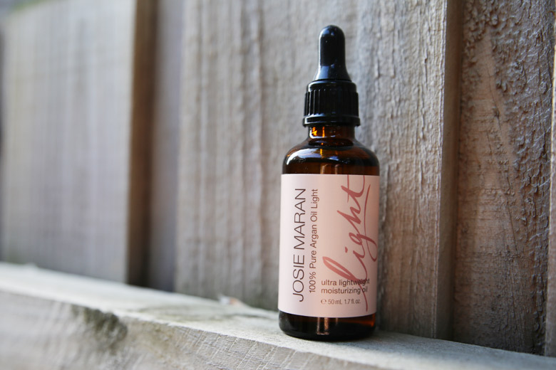 josie-maran-pure-argan-oil-light-1